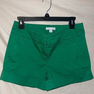 “Kelly” green linen shorts New York and company Great condition
